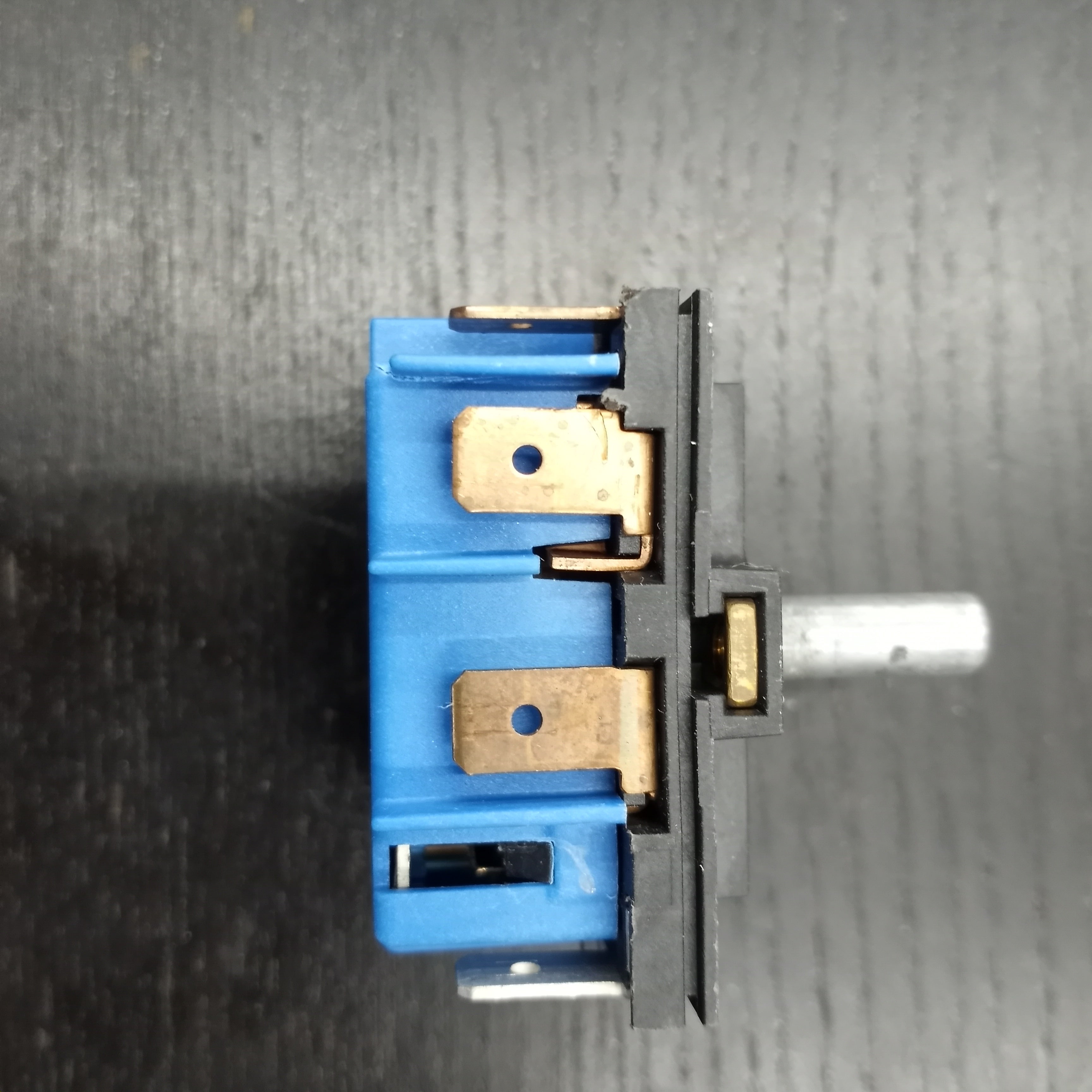 Whirlpool Range Dual Infinite Switch W10437092 (5055073066) Whirlpool Range Dual Infinite Switch W10437092 (5055073066)